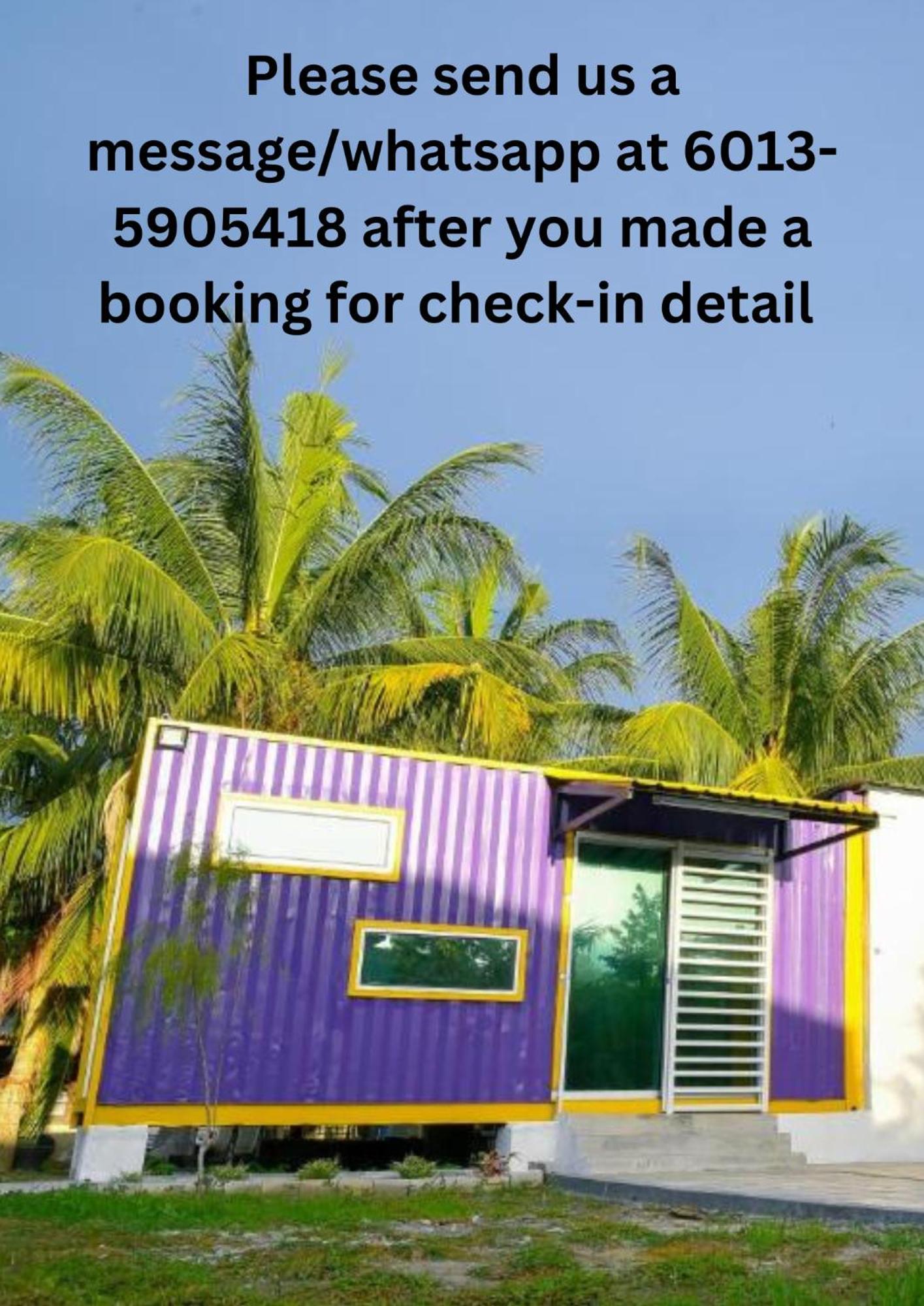Purple Cube At Lumut Cube Homestay Kontena Exterior photo